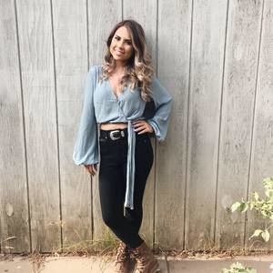 Meet your Posher, Estefania